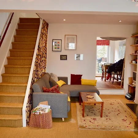 2 Bedroom Bristol