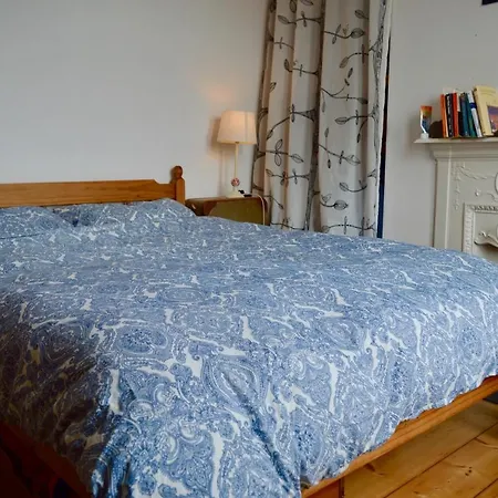 Daire 2 Bedroom Bristol
